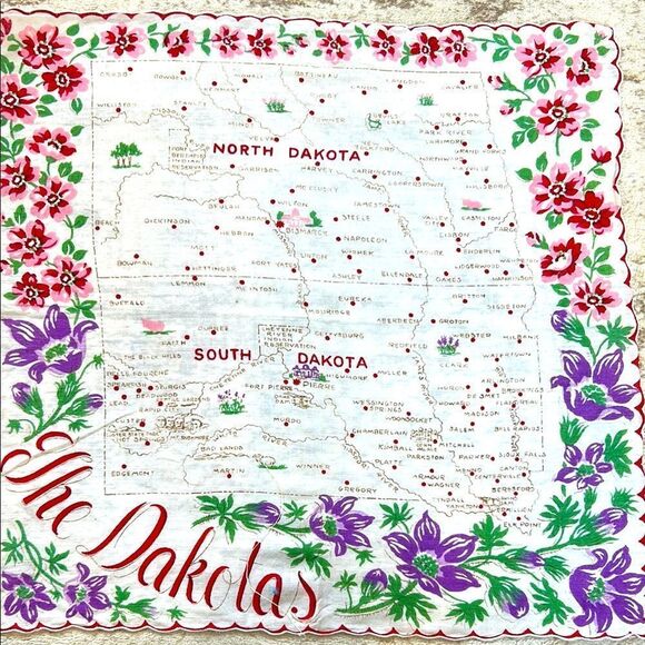 Vintage Dakotas Map Handkerchief - Picture 1 of 6